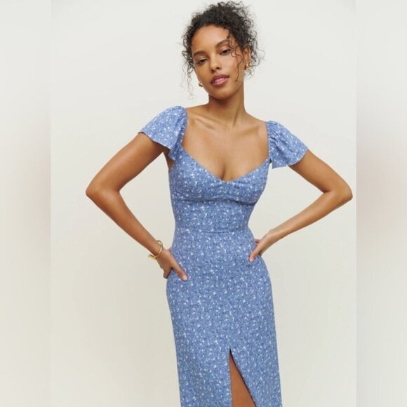 Reformation Baxley Midi Short Sleeve Dress in Eve Blue Floral | US 0 UK 4 - Picture 2 of 11